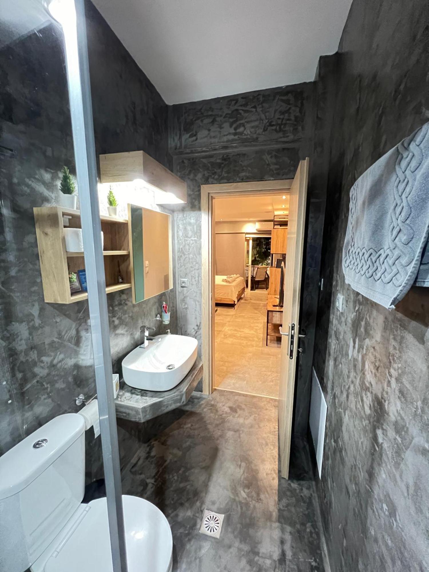 Modern Apartment In The Heart Of The City Alexandrúpoli Kültér fotó